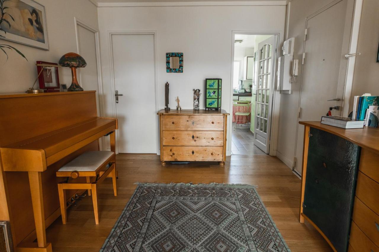 Apartment Hostnfly - Lovely Bright With A Balcony Paris